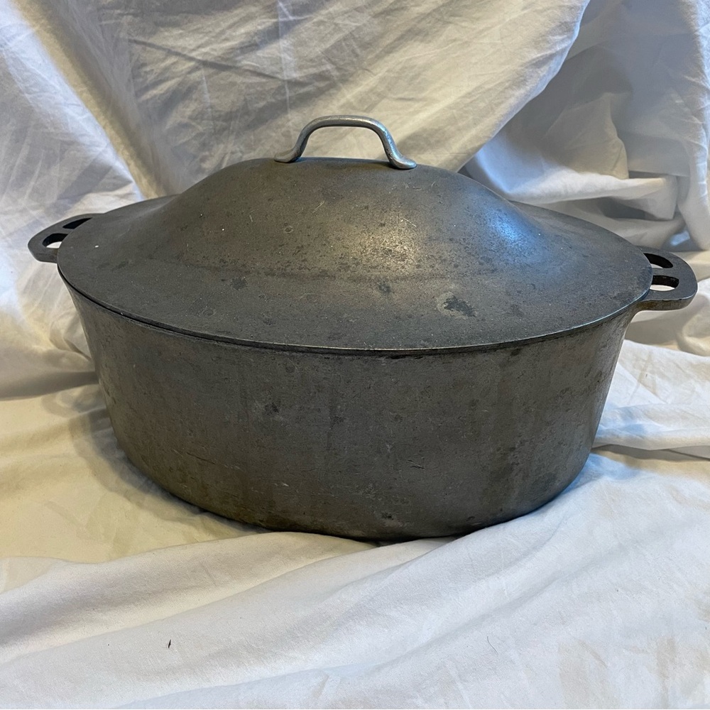Master Maid Vintage Cast Aluminum Dutch Oven Roaster with Lid Made in USA
